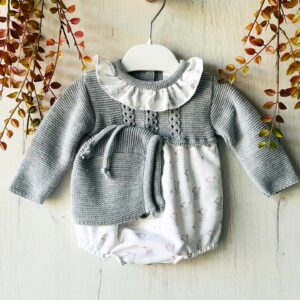 Conjunto punto gris con estampado