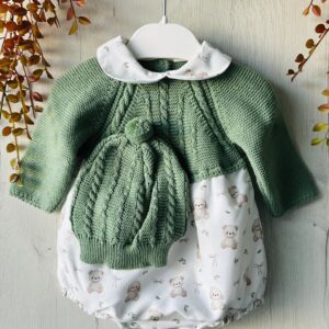 Pelele de punto verde oliva con estampado