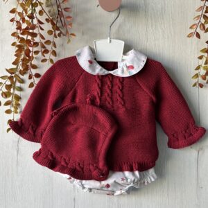 Conjunto punto burdeos con estampado